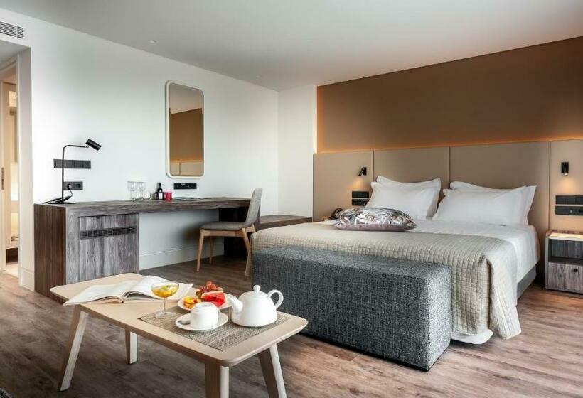 Quarto Superior, Vincci EverEden