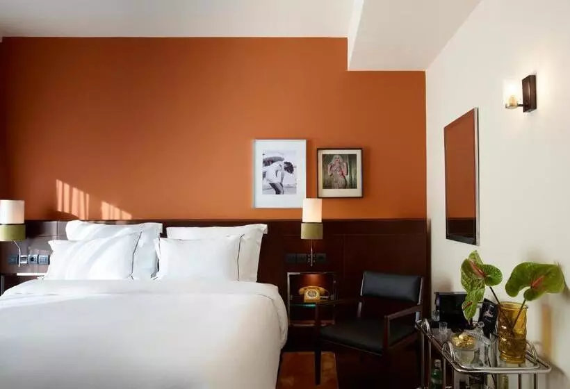 キングサイズベッドのデラックスルーム, Brown Acropol, a Member of Brown Hotels