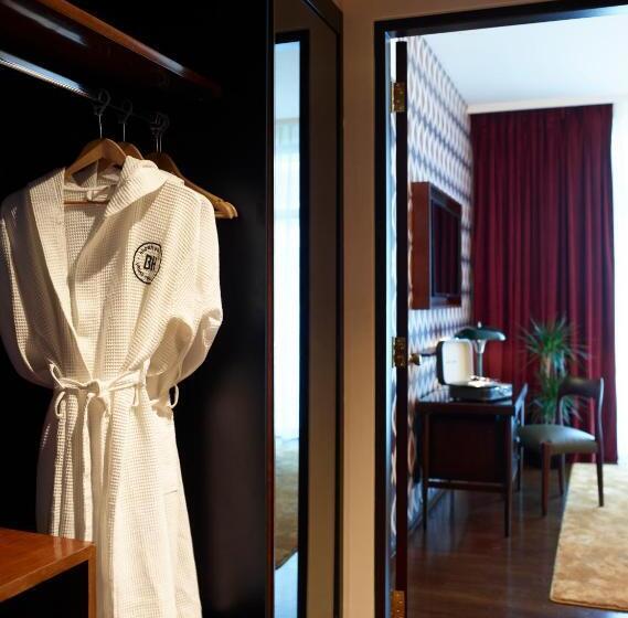 Номер Deluxe Кровать Кинг, Brown Acropol, a Member of Brown Hotels