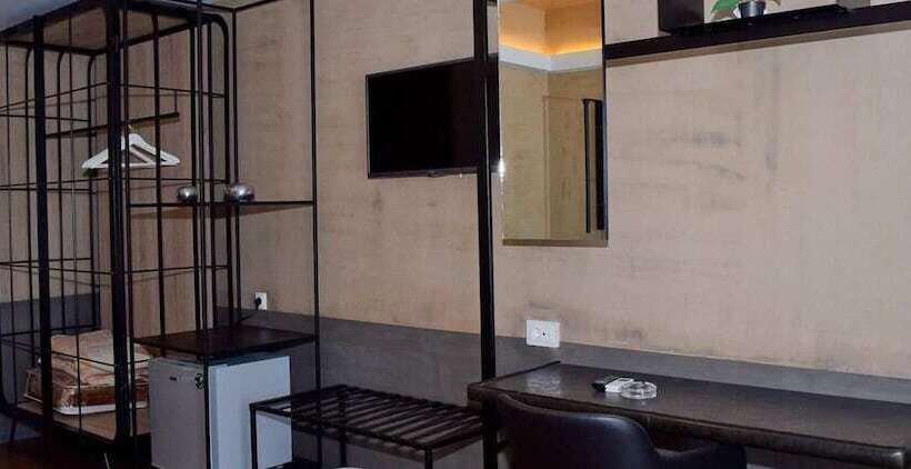 חדר סופריור נוף לים, Adonis City