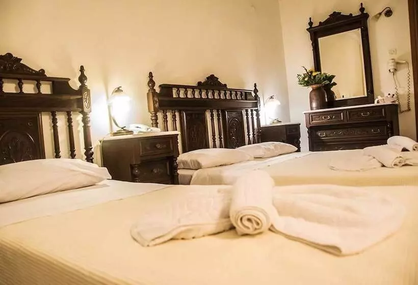 Quarto Triplo Standart, Aegeon