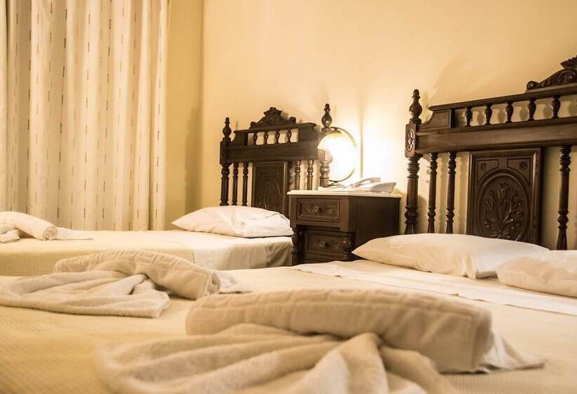 غرفة قياسية ثلاثية, Aegeon