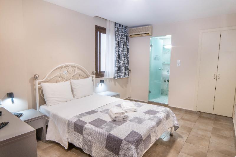 스탠다드 싱글 룸, Anita