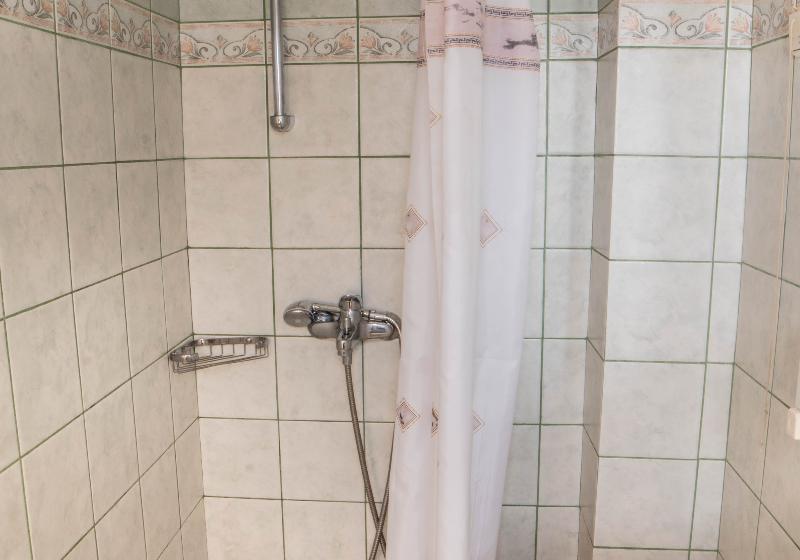 스탠다드 싱글 룸, Anita