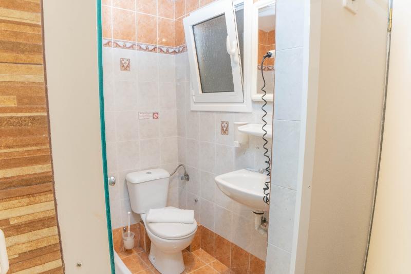 Habitació Triple Estàndard, Anita