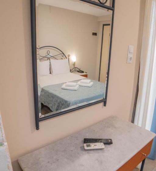 스탠다드 싱글 룸, Anita