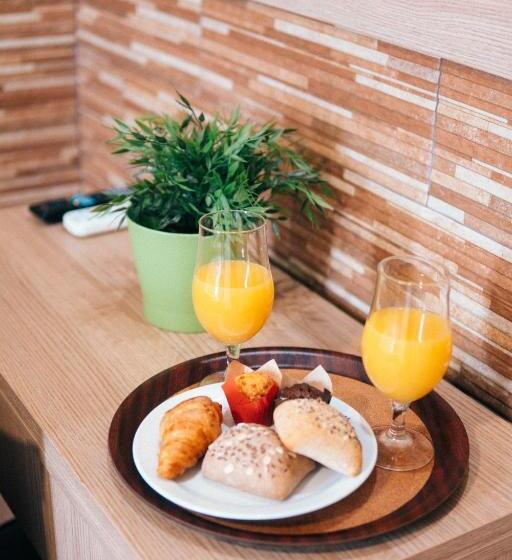 스탠다드 트리플 룸, Anita