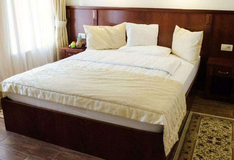 Номер Стандарт, Dorottya