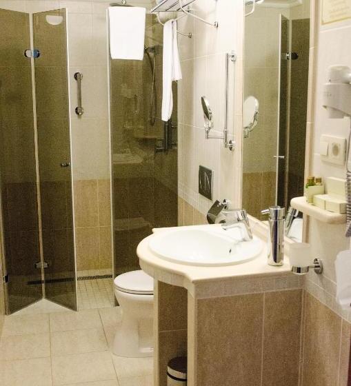 Номер Стандарт Индивидуальный, Dorottya