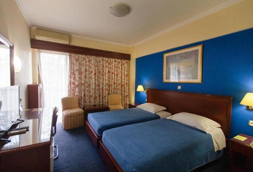 חדר סטנדרט, Grand