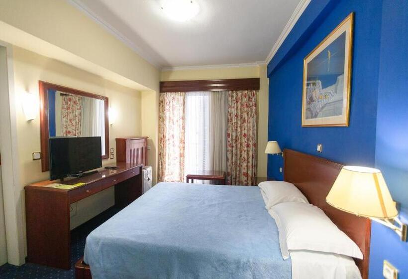 חדר משפחתי, Grand