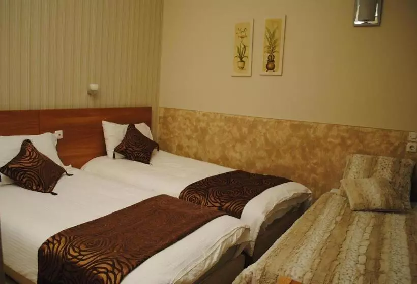 Chambre Triple Standard, Ideal