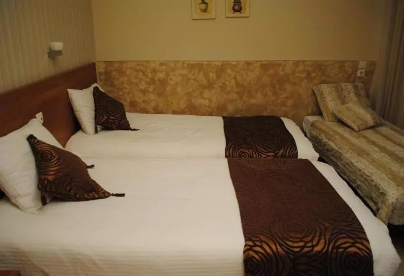 Chambre Triple Standard, Ideal