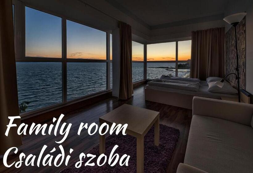 חדר משפחתי, Lido