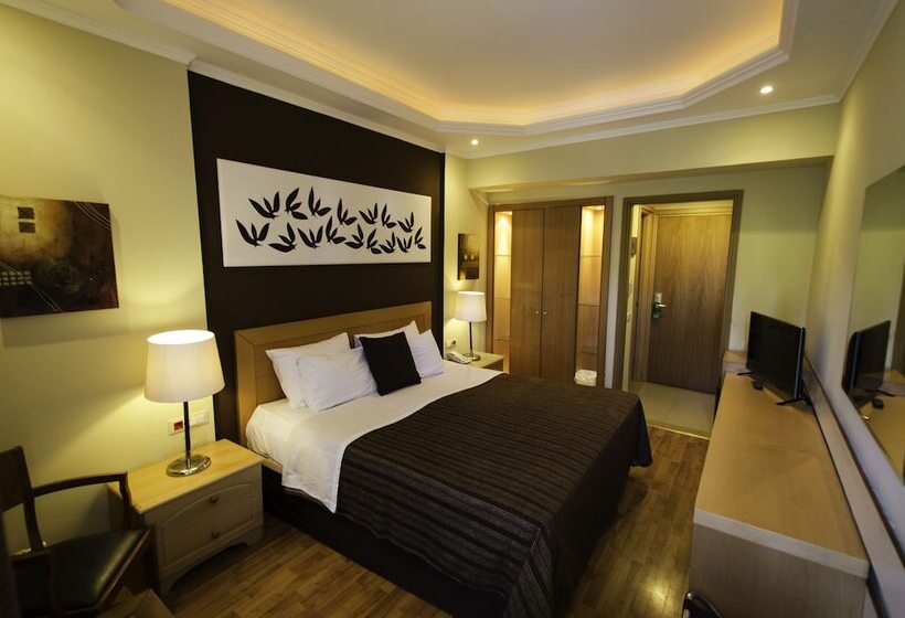 חדר סטנדרט, Lydia