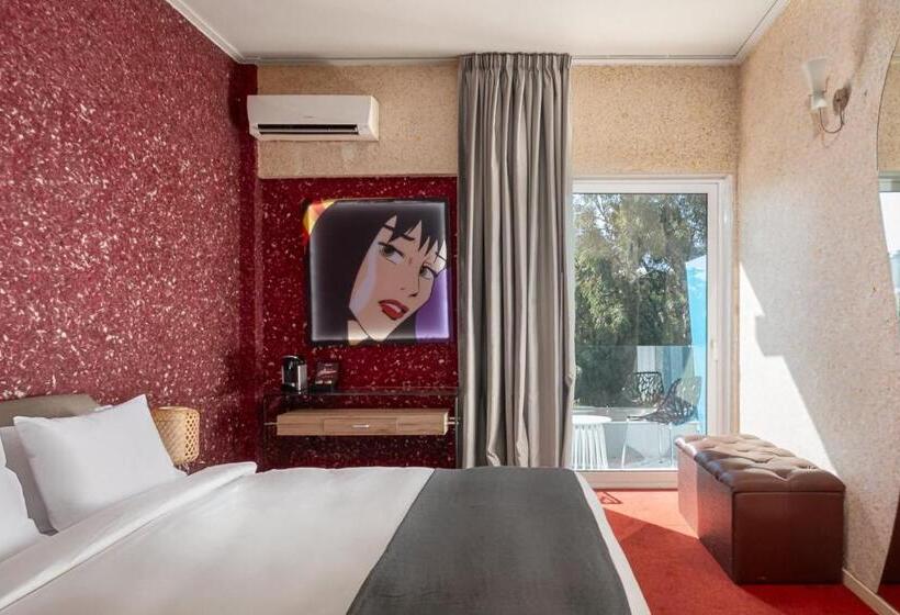 غرفة قياسية مزوَّدة بشُرفة, Mirada