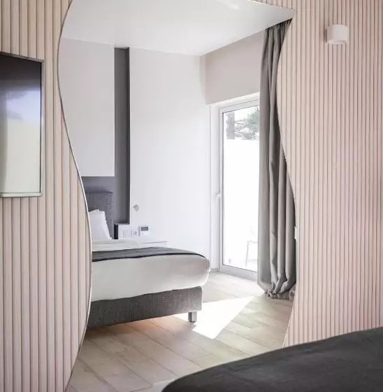 Chambre Deluxe, Mirada