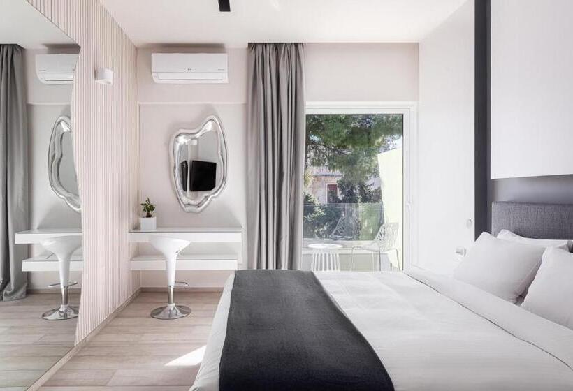 غرفة ديلوكس, Mirada