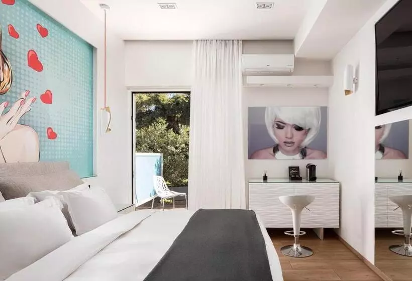 Chambre Deluxe, Mirada