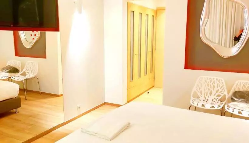 Chambre Deluxe, Mirada