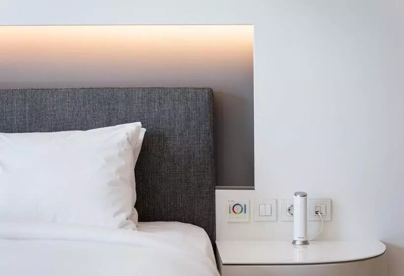 Chambre Supérieure, Mirada