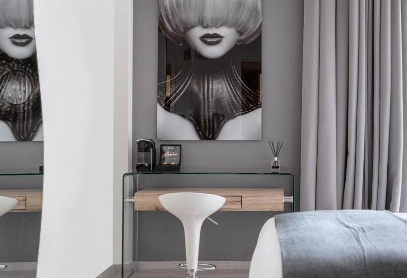 Номер Стандарт, Mirada