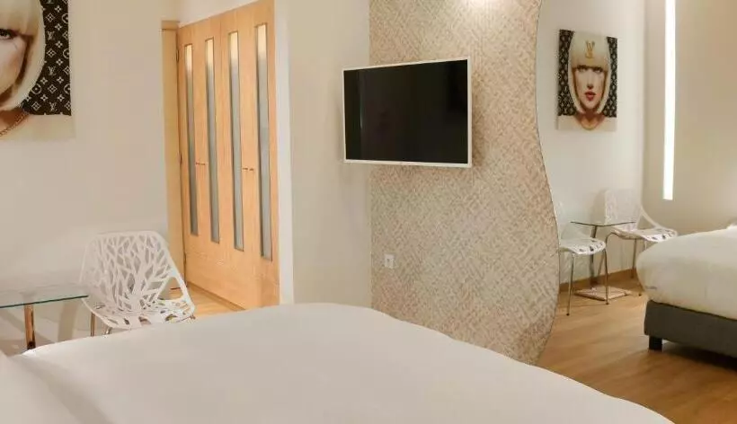 Chambre Deluxe, Mirada