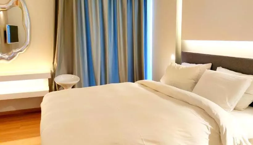 Chambre Deluxe, Mirada