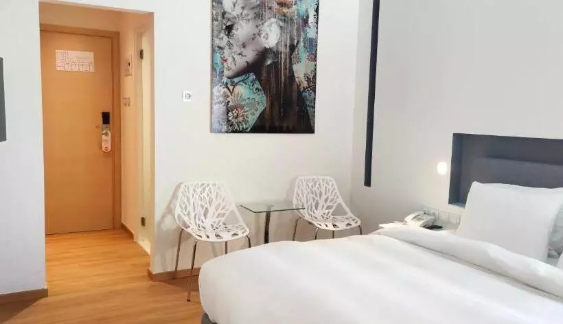 Chambre Deluxe, Mirada