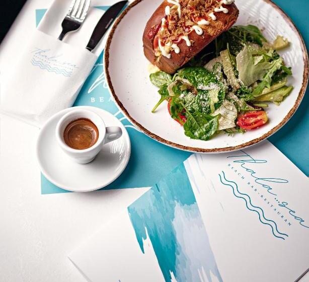 Четырехместный номер Премиум, Pavlou