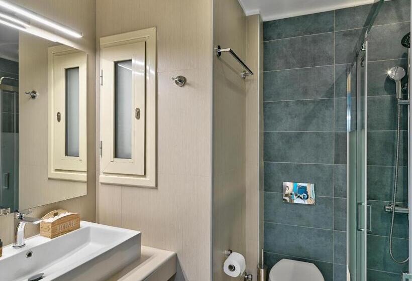 스탠다드 트리플 룸, Phidias Piraeus