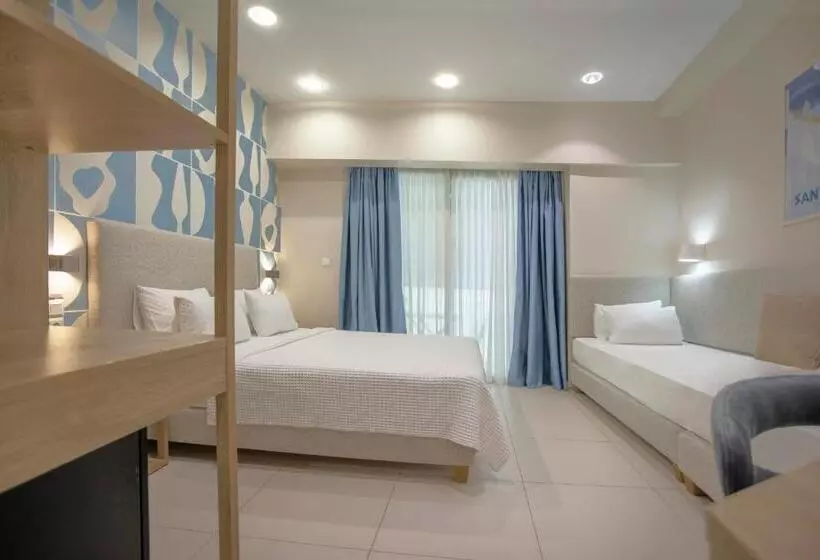 スタンダード４人部屋, Phidias Piraeus