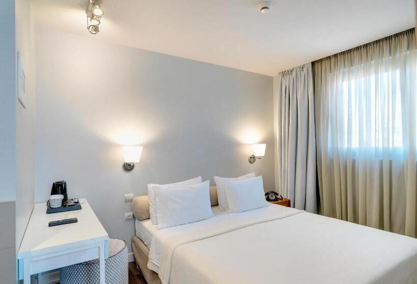 수피리어 싱글 룸, Phidias Piraeus