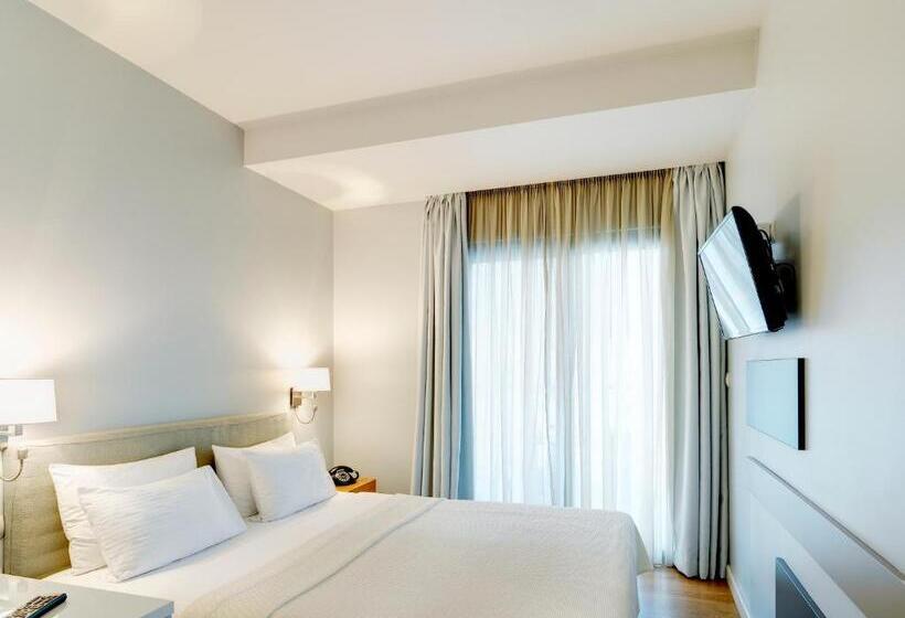 수피리어 테라스 룸, Phidias Piraeus