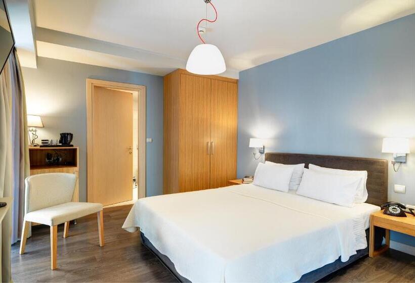Quarto Superior com Terraço, Phidias Piraeus