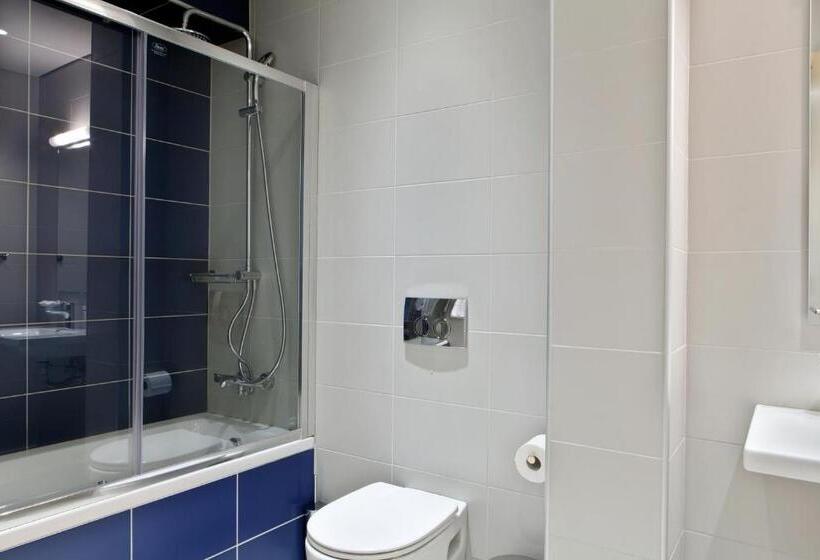 수피리어 테라스 룸, Phidias Piraeus