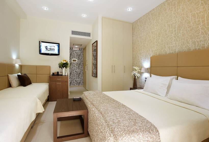 4인용 스탠다드 룸, Phidias Piraeus