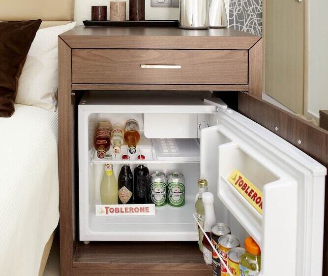 4인용 스탠다드 룸, Phidias Piraeus