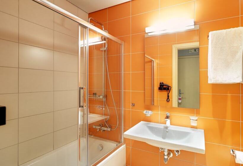 발코니 수피리어 룸, Phidias Piraeus