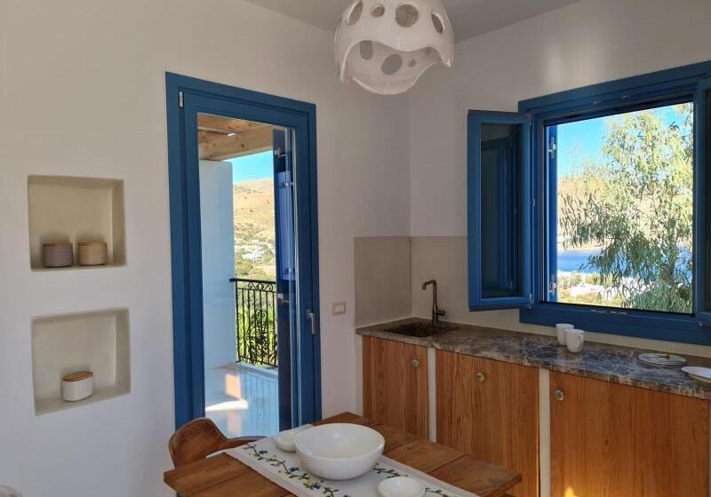 Номер Стандарт, Royal Olympic