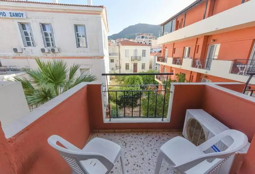 اتاق راحتی, Samos City