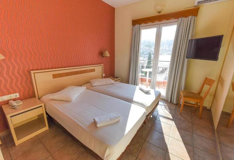 اتاق کامفورت با چشمانداز کنار دریا, Samos City