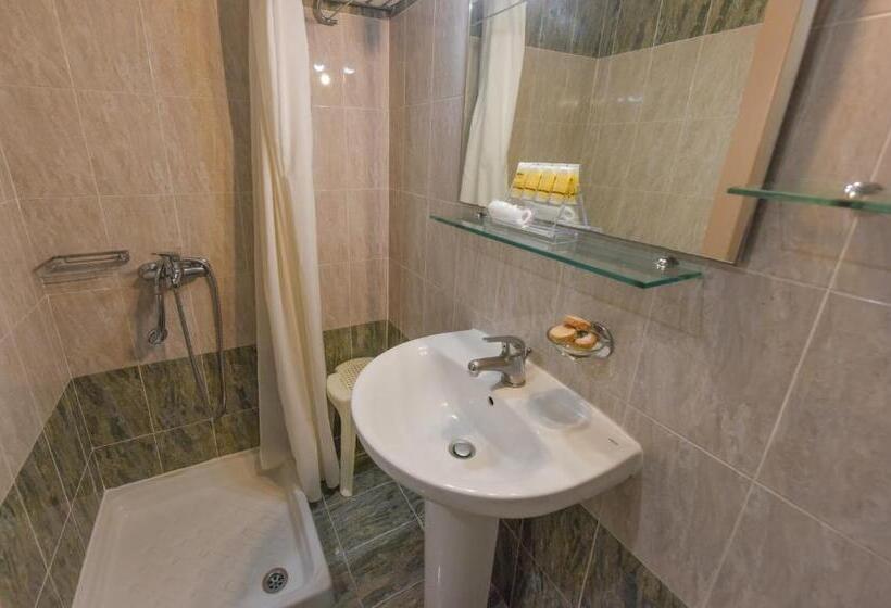 اتاق استاندارد سه نفره, Samos City