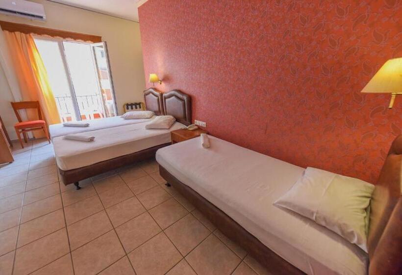 اتاق استاندارد سه نفره, Samos City