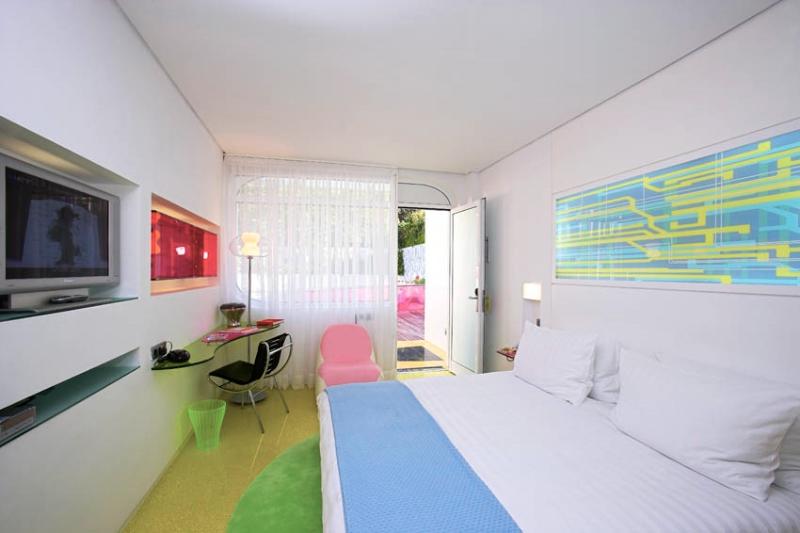 חדר סופריור, Semiramis