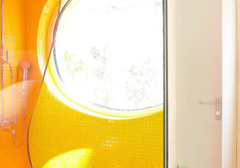 חדר סופריור, Semiramis