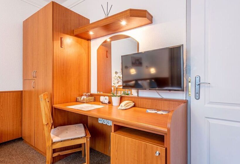 اتاق استاندارد, Korona Panzió Budapest