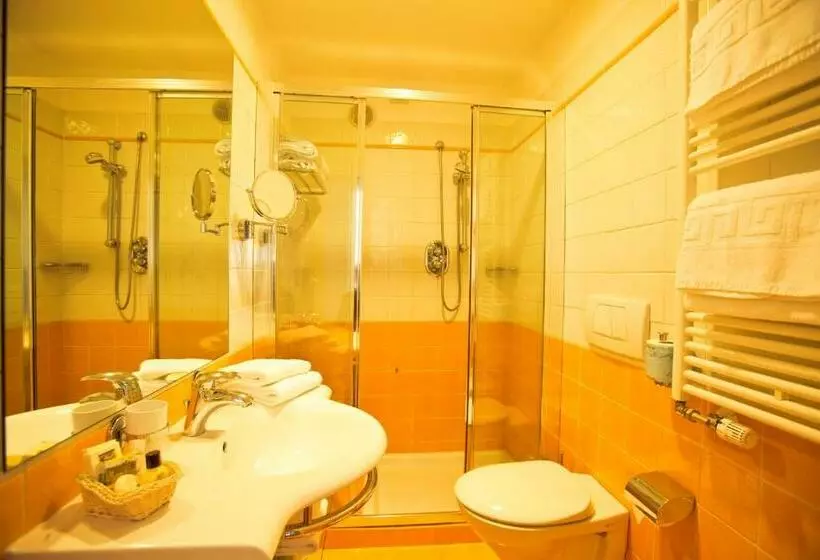 اتاق استاندارد, Grand Hotel Cesenatico