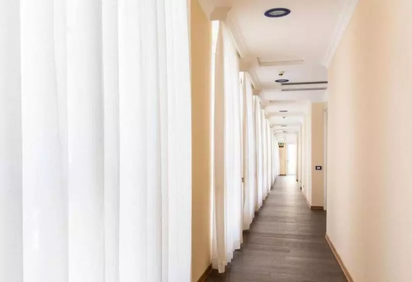 اتاق لوکس یک تخته, Grand Hotel Cesenatico