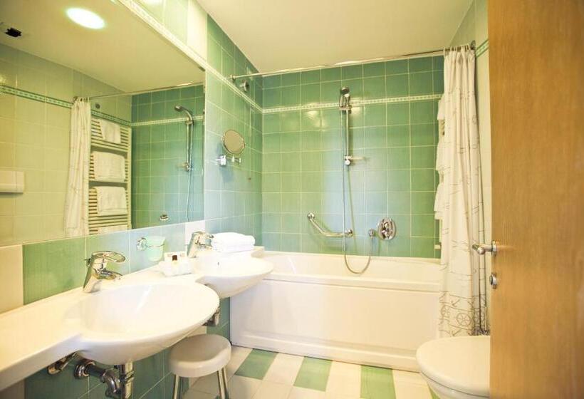 Номер Deluxe Одноместный, Grand Hotel Cesenatico